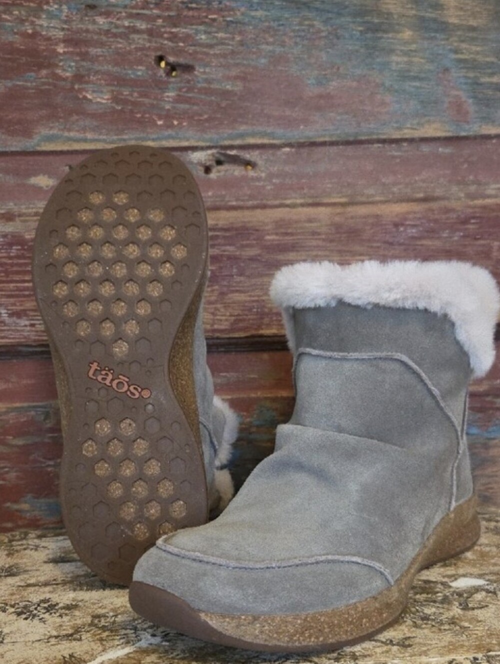 Täōs Suade Future Casual Mid Top Boot in Dark Taupe